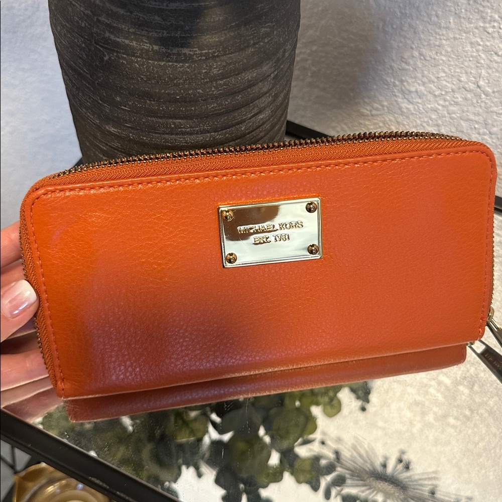 Michael Kors Tangerine Leather Wallet with Gold Accents - Picture 3 of 7